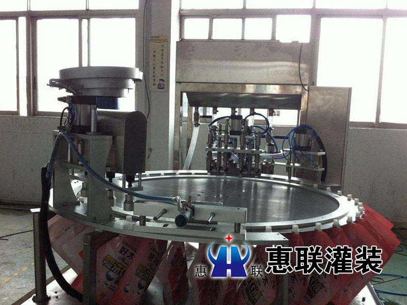 自立袋式灌裝機 自立袋式灌裝機